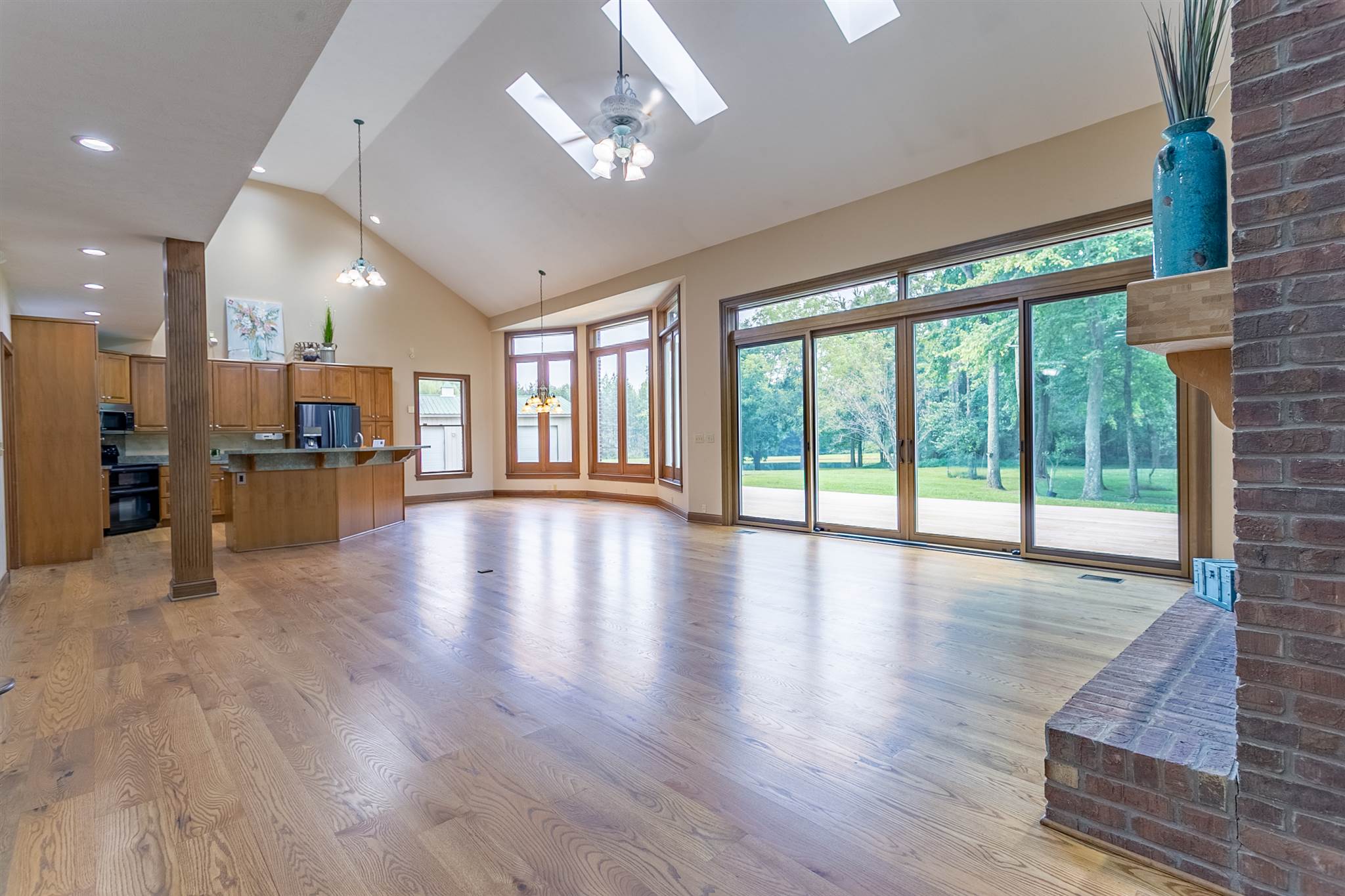 5199 Jenner Road Boonville, IN 47601 - Photo 6 of 36 Gallery Image 6