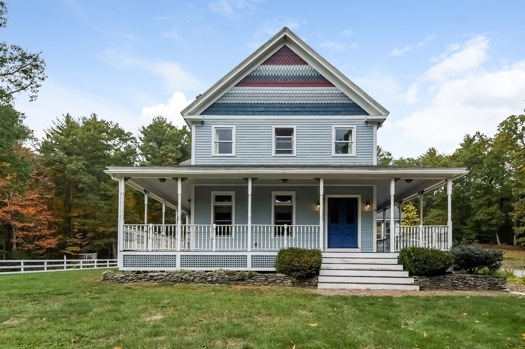 20 Harriman Road Merrimac, MA 01860 - Photo 1 of 30 a front view of a house with a yard