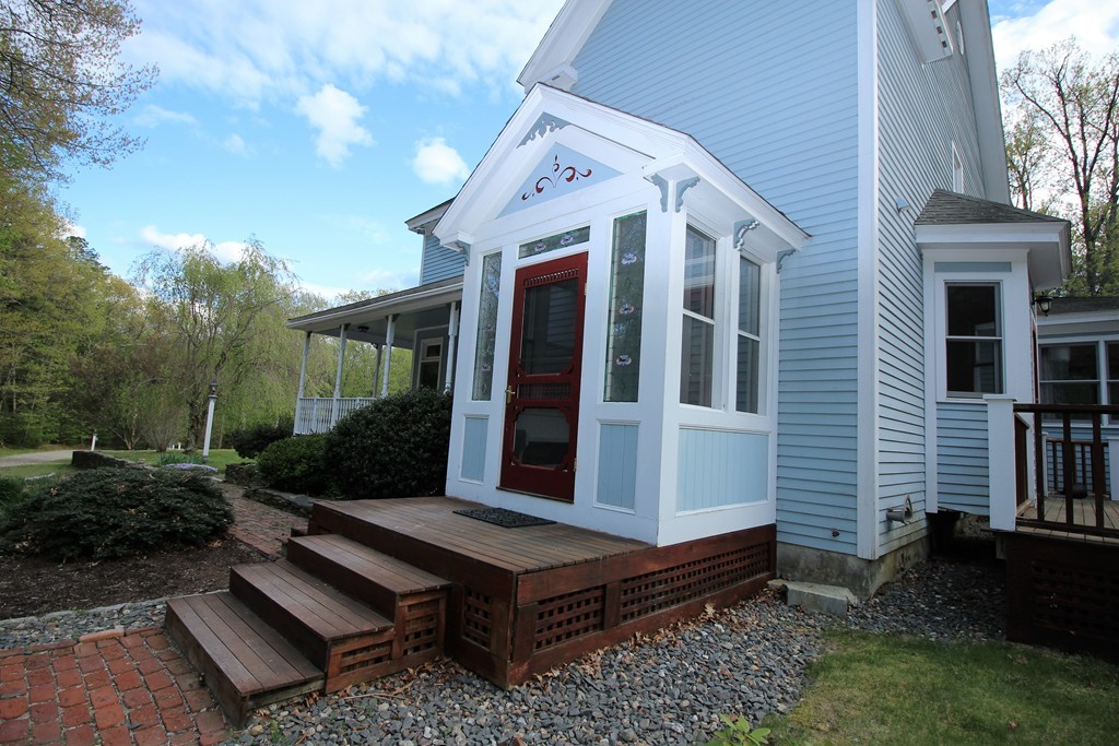 20 Harriman Road Merrimac, MA 01860 - Photo 25 of 30 a view of a two chairs in the patio