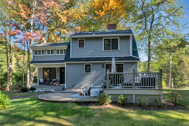 $798,000 | 10 Pine Mountain Road, York, ME 03902