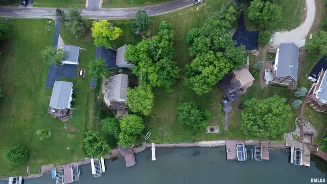 $315,000 | 128 Lakecrest Place, Dahinda, IL 61428