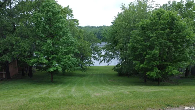 $315,000 | 128 Lakecrest Place, Dahinda, IL 61428