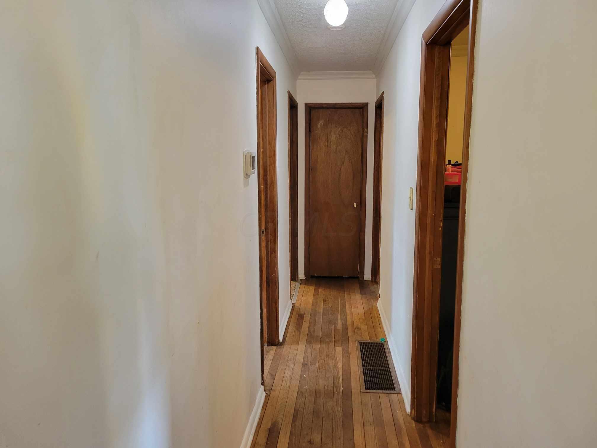 3235 Whitehead Road Columbus, OH 43204 - Photo 13 of 17 as13