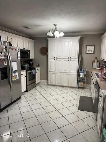 $238,500 | 862 Windward Drive, Richland, MS 39218