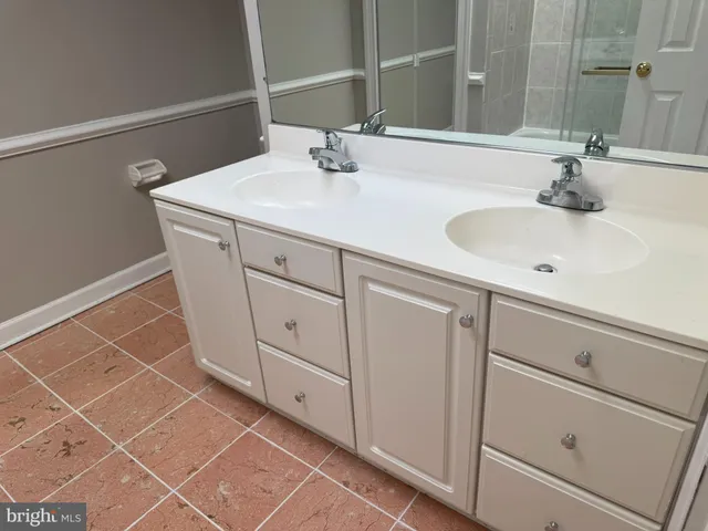 $3,200 | 4029 Dogberry Lane, Fairfax, VA 22033