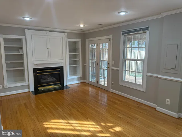 $3,200 | 4029 Dogberry Lane, Fairfax, VA 22033