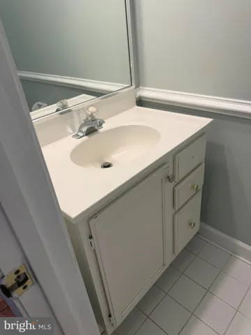 $3,200 | 4029 Dogberry Lane, Fairfax, VA 22033