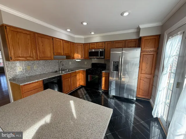 $3,200 | 4029 Dogberry Lane, Fairfax, VA 22033