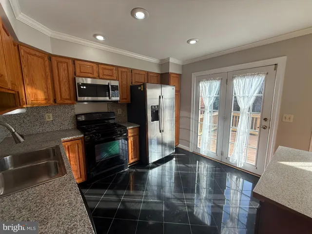 $3,200 | 4029 Dogberry Lane, Fairfax, VA 22033