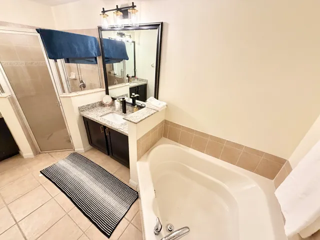 $520,000 | 159 Berenger Walk, Royal Palm Beach, FL 33414