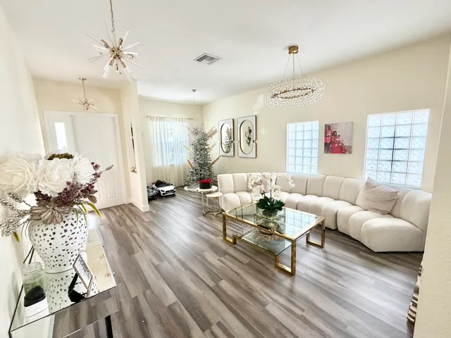 $520,000 | 159 Berenger Walk, Royal Palm Beach, FL 33414