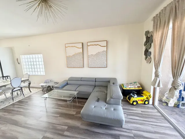 $520,000 | 159 Berenger Walk, Royal Palm Beach, FL 33414