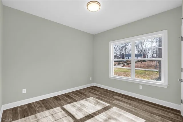 $274,500 | 1923 South Avenue, Eden, NC 27288