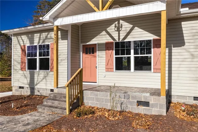 $274,500 | 1923 South Avenue, Eden, NC 27288