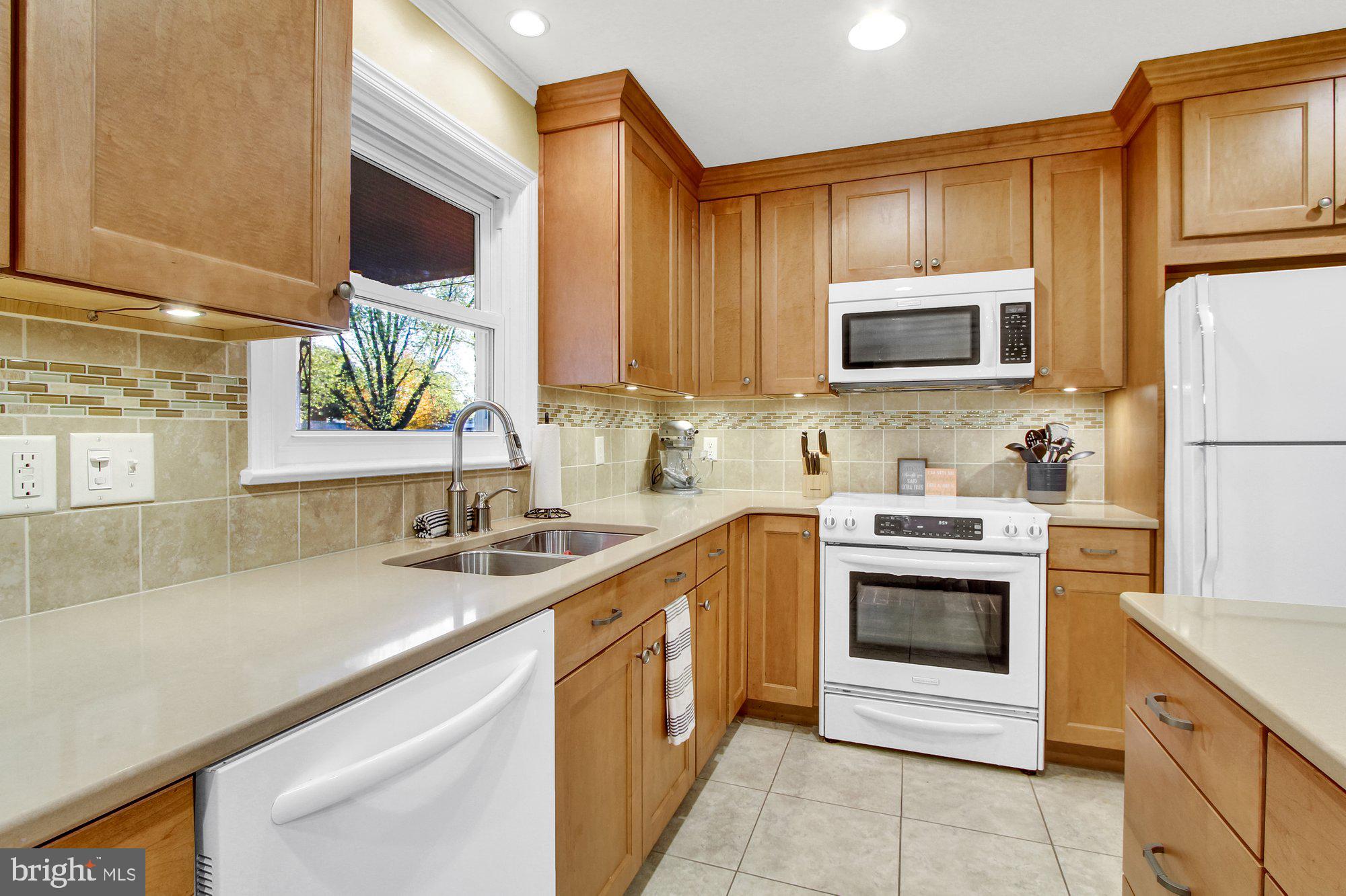 2400 Warwick Road York, PA 17408 - Photo 8 of 35 Gallery Image 8