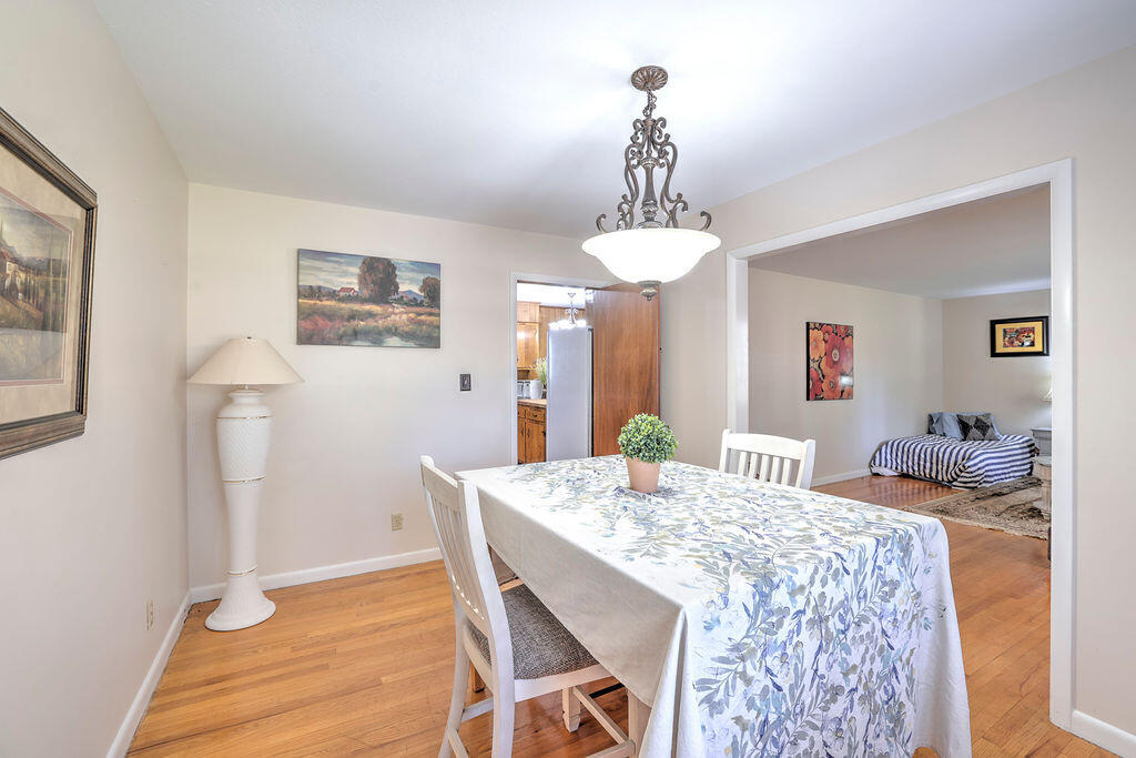 2533 Richmond Hill Road Augusta, GA 30906 - Photo 10 of 38 Dining Room