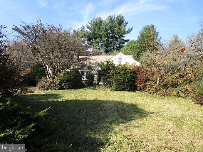 56 Cameron Road Huntingdon Valley, PA 19006 - Photo 1 of 25 Gallery Image 1