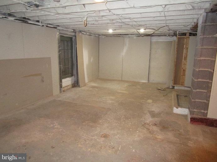 56 Cameron Road Huntingdon Valley, PA 19006 - Photo 22 of 25 Gallery Image 22