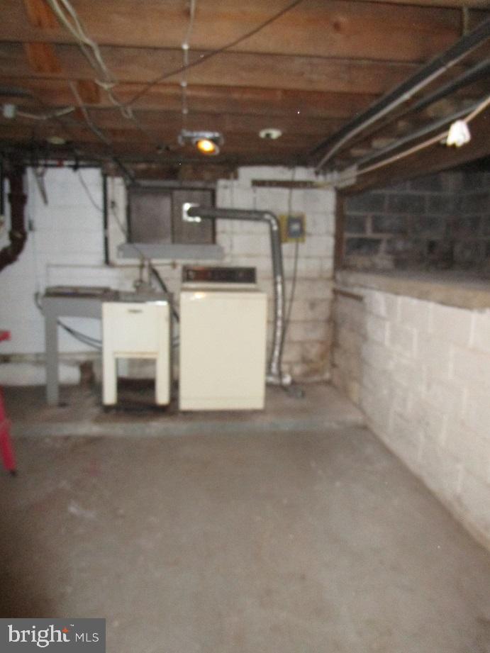 56 Cameron Road Huntingdon Valley, PA 19006 - Photo 24 of 25 Gallery Image 24