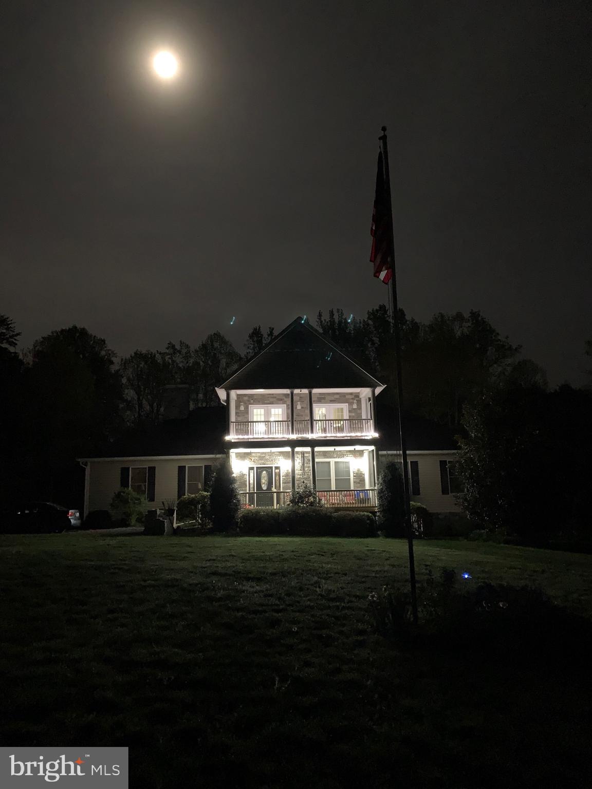10409 Lees Mill Road Warrenton, VA 20186 - Photo 3 of 57 NIGHT LIGHTING