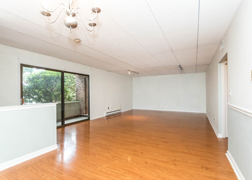 47 Angleside Road, Unit 2 Waltham, MA 02453 - Photo 6 of 18 Gallery Image 6