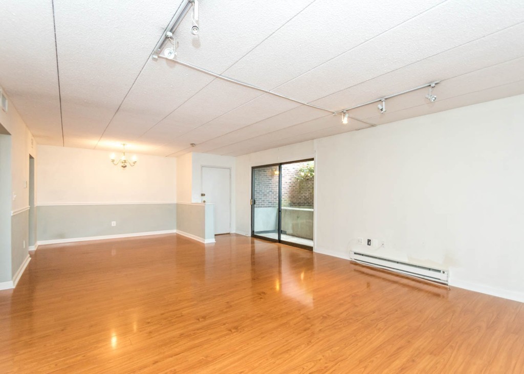 47 Angleside Road, Unit 2 Waltham, MA 02453 - Photo 8 of 18 Gallery Image 8