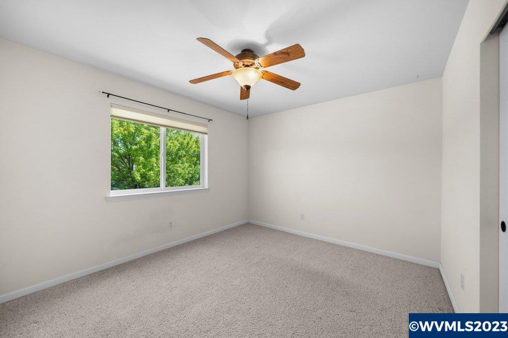 1670 Southwest Elk Circle Albany, OR 97321 - Photo 19 of 36 Gallery Image 19