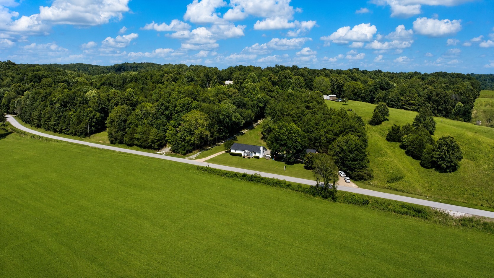 425 East Piney Road Dickson, TN 37055 - Photo 3 of 36