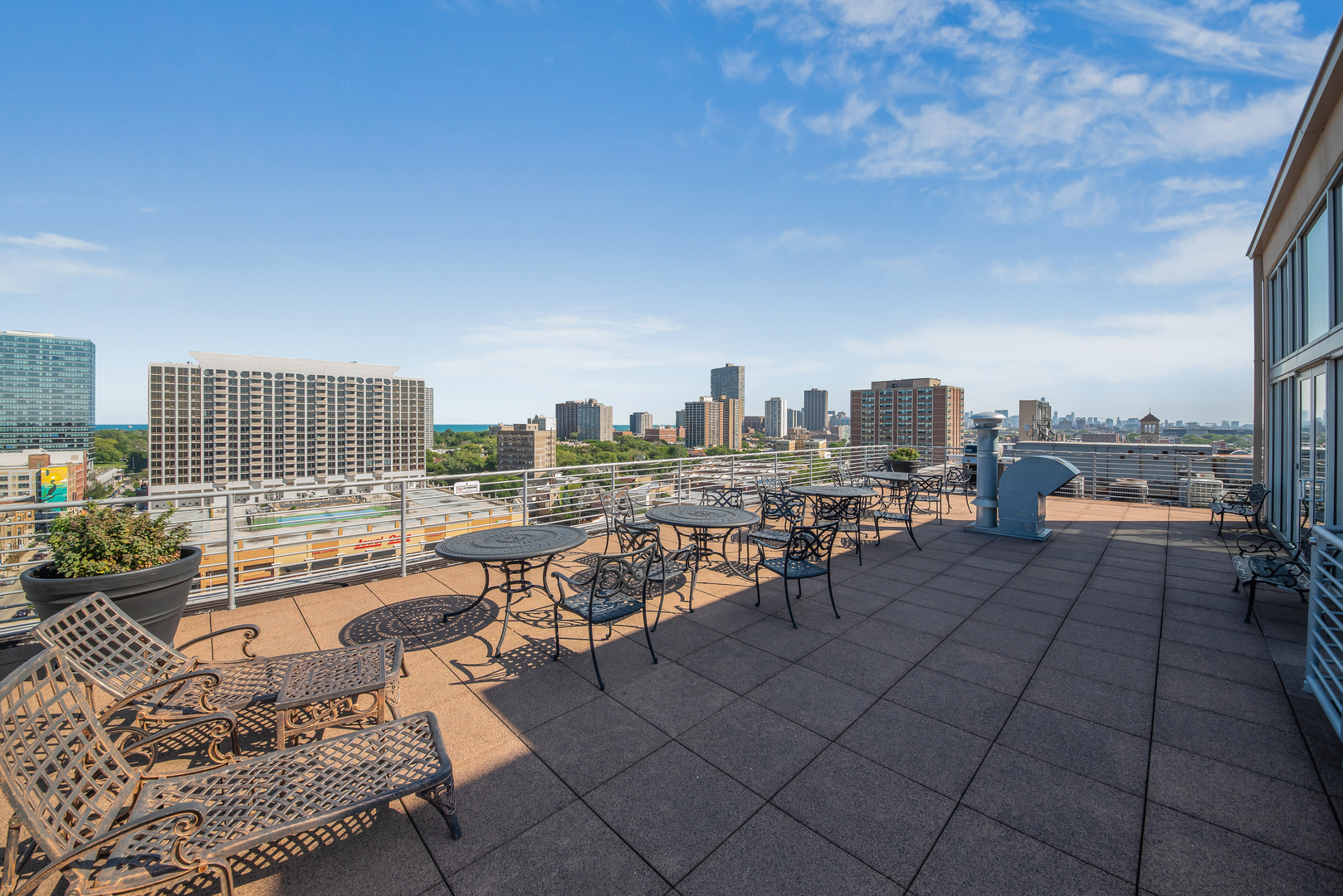 4350 North Broadway, Unit 607 Chicago, IL 60613 - Photo 18 of 18