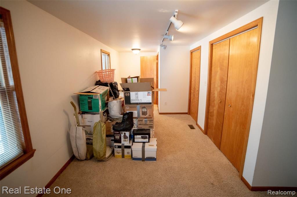 2866 Avalon Road Rochester Hills, MI 48309 - Photo 20 of 33