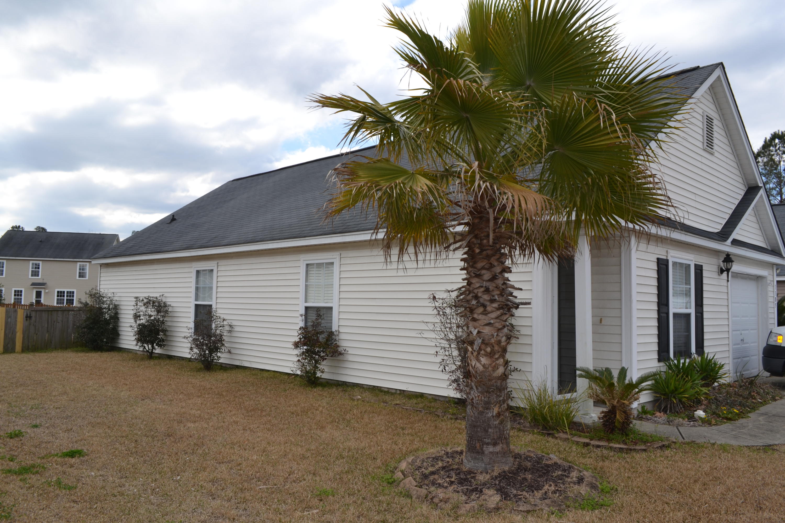 1105 Deerberry Road Hanahan, SC 29410 - Photo 3 of 12 DSC_0069