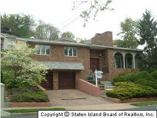 195 Spring Street Staten Island, NY 10304 - Photo 1 of 1 Primary Photo