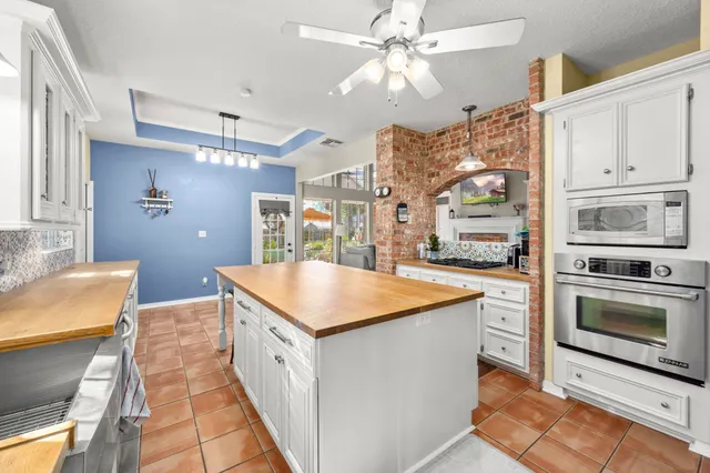 $450,000 | 15415 Kenny Drive, Tomball, TX 77377