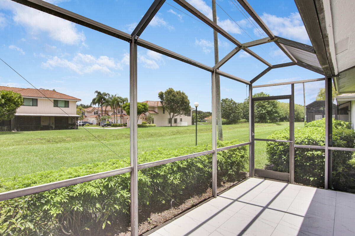 8641 Sunbird Place Boca Raton, FL 33496 - Photo 21 of 24