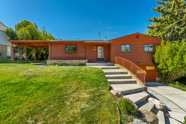 653 West 3400th Street South Bountiful, UT 84010 - Photo 2 of 27
