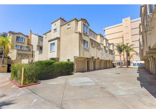 $1,049,000 | 1690 Civic Center Drive, Unit 402, Santa Clara, CA 95050