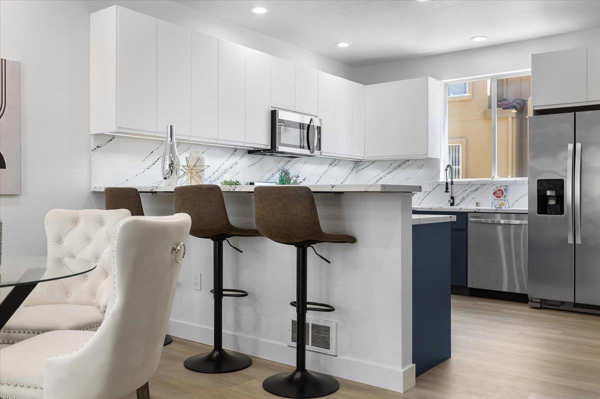 1690 Civic Center Drive, Unit 402 Santa Clara, CA 95050 - Photo 8 of 38