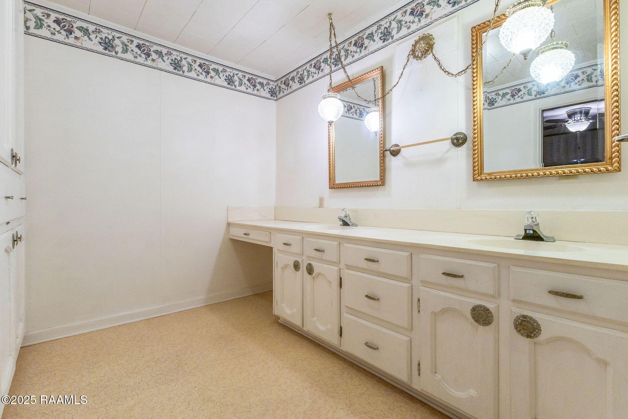 128 Crestview Drive Opelousas, LA 70570 - Photo 16 of 26 20-web-or-mls-128 crestview-20