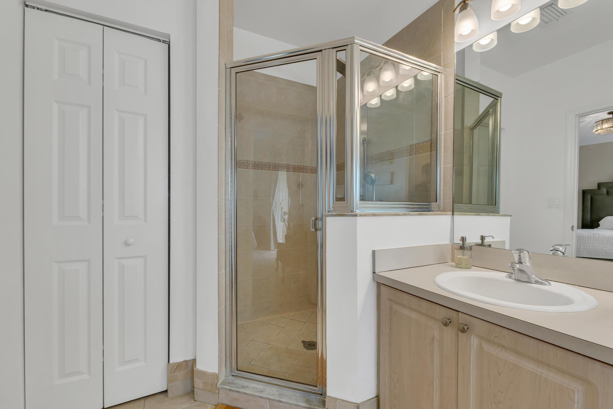 1624 Southeast 24th Court Homestead, FL 33035 - Photo 31 of 58 36
