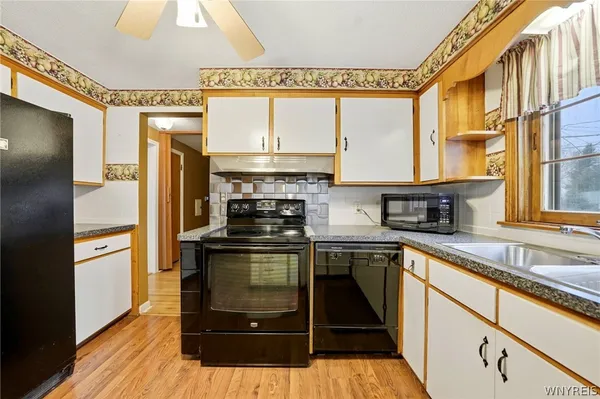 $399,900 | 4839 Crestwood Drive, Hamburg, NY 14075