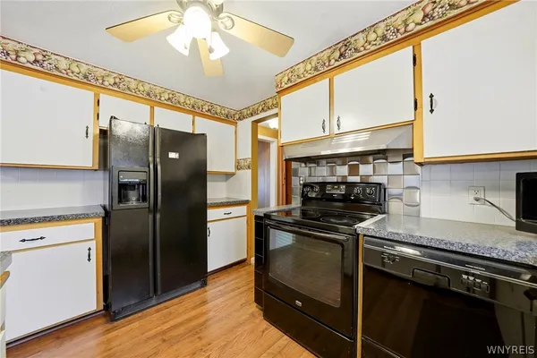 $399,900 | 4839 Crestwood Drive, Hamburg, NY 14075