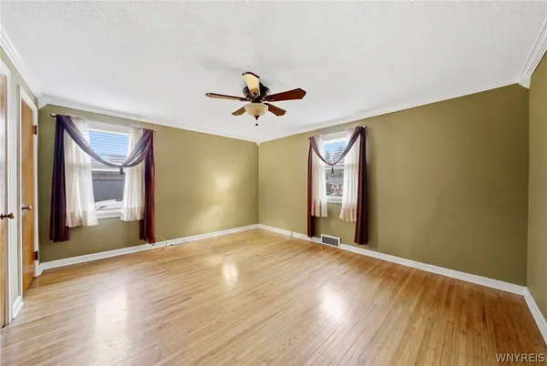 $399,900 | 4839 Crestwood Drive, Hamburg, NY 14075