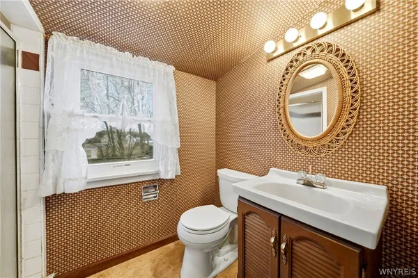 $399,900 | 4839 Crestwood Drive, Hamburg, NY 14075