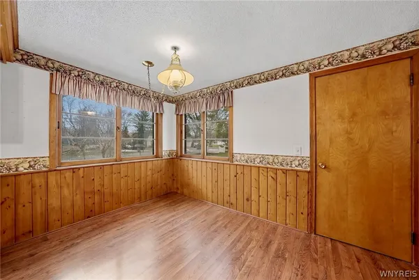 $399,900 | 4839 Crestwood Drive, Hamburg, NY 14075