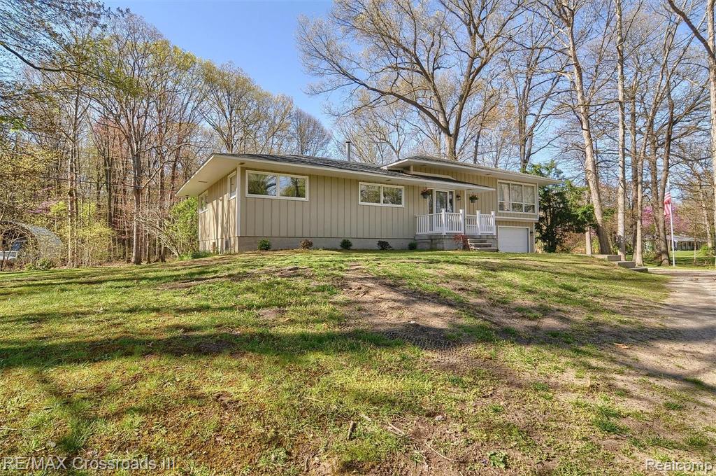 40425 Harris Road Belleville, MI 48111 - Photo 4 of 32