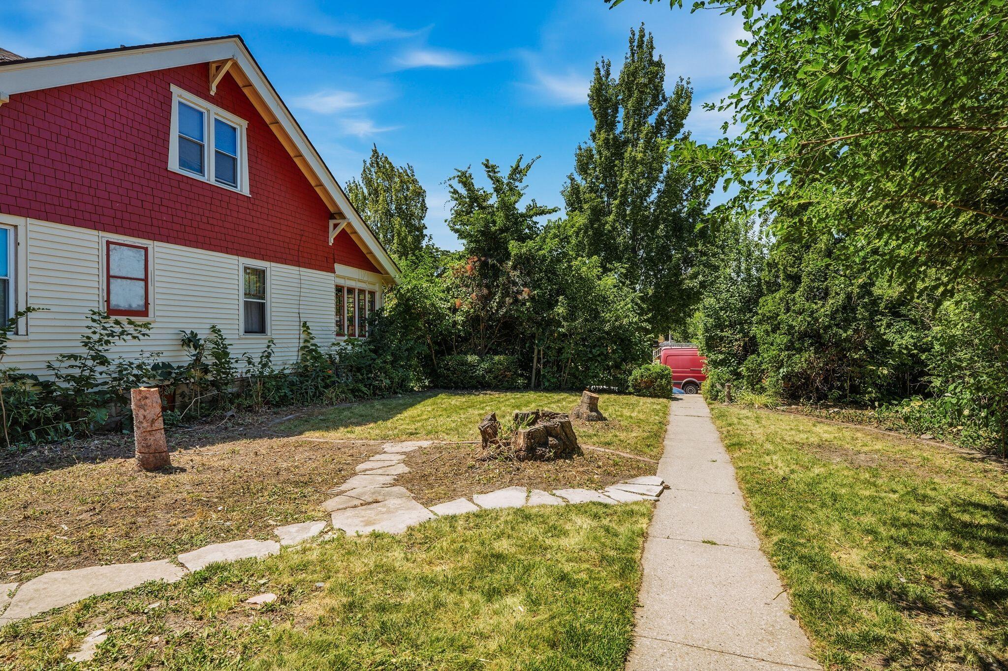 2118 South 68th Street West Allis, WI 53219 - Photo 27 of 27 2118 South 68th Street, West Allis - HDR