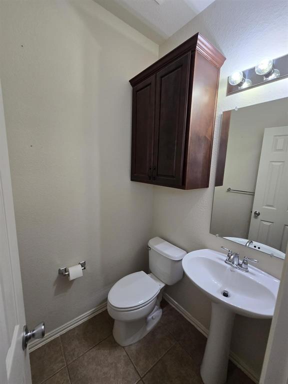 213 Willet Court Little Elm, TX 75068 - Photo 7 of 16 Gallery Image 7