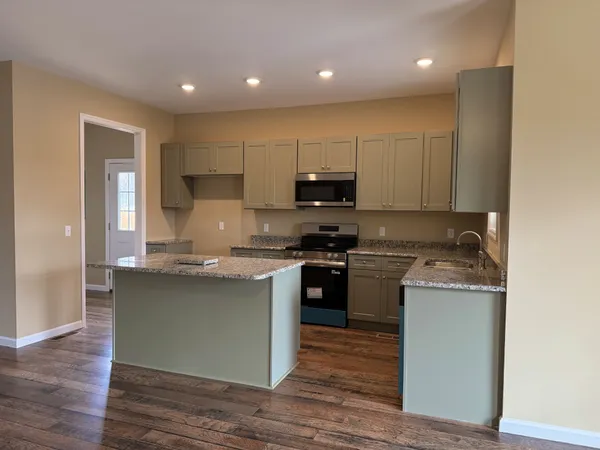 $309,900 | 176 Redbird Lane, Lafayette, TN 37083