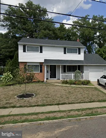 $550,000 | 28 Walt Whitman Way, Hamilton, NJ 08690