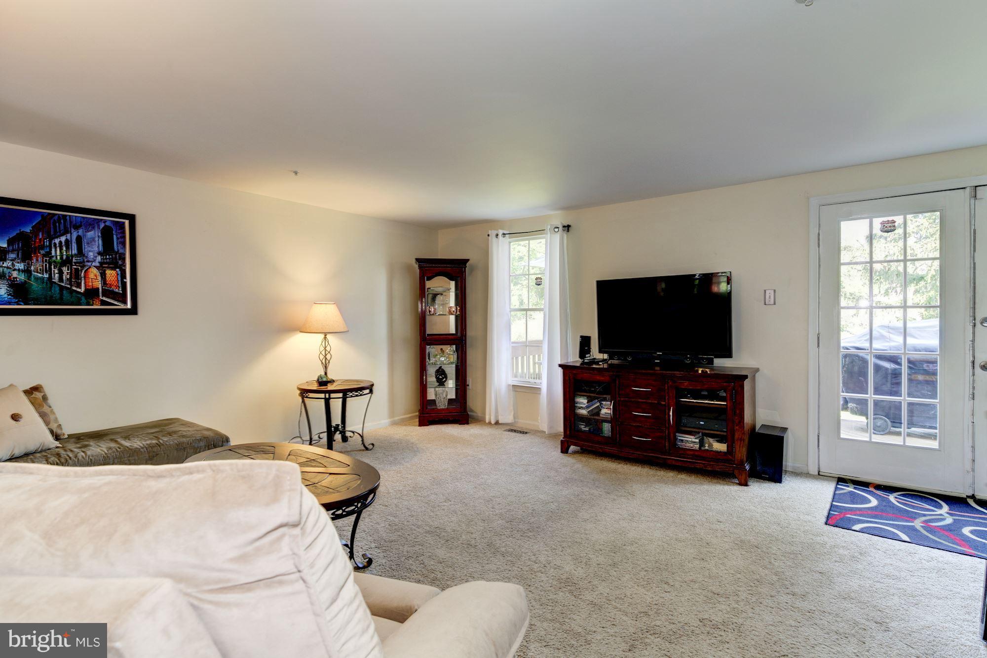 4204 Red Haven Road Baltimore, MD 21208 - Photo 13 of 30 Plenty of space for family and friends